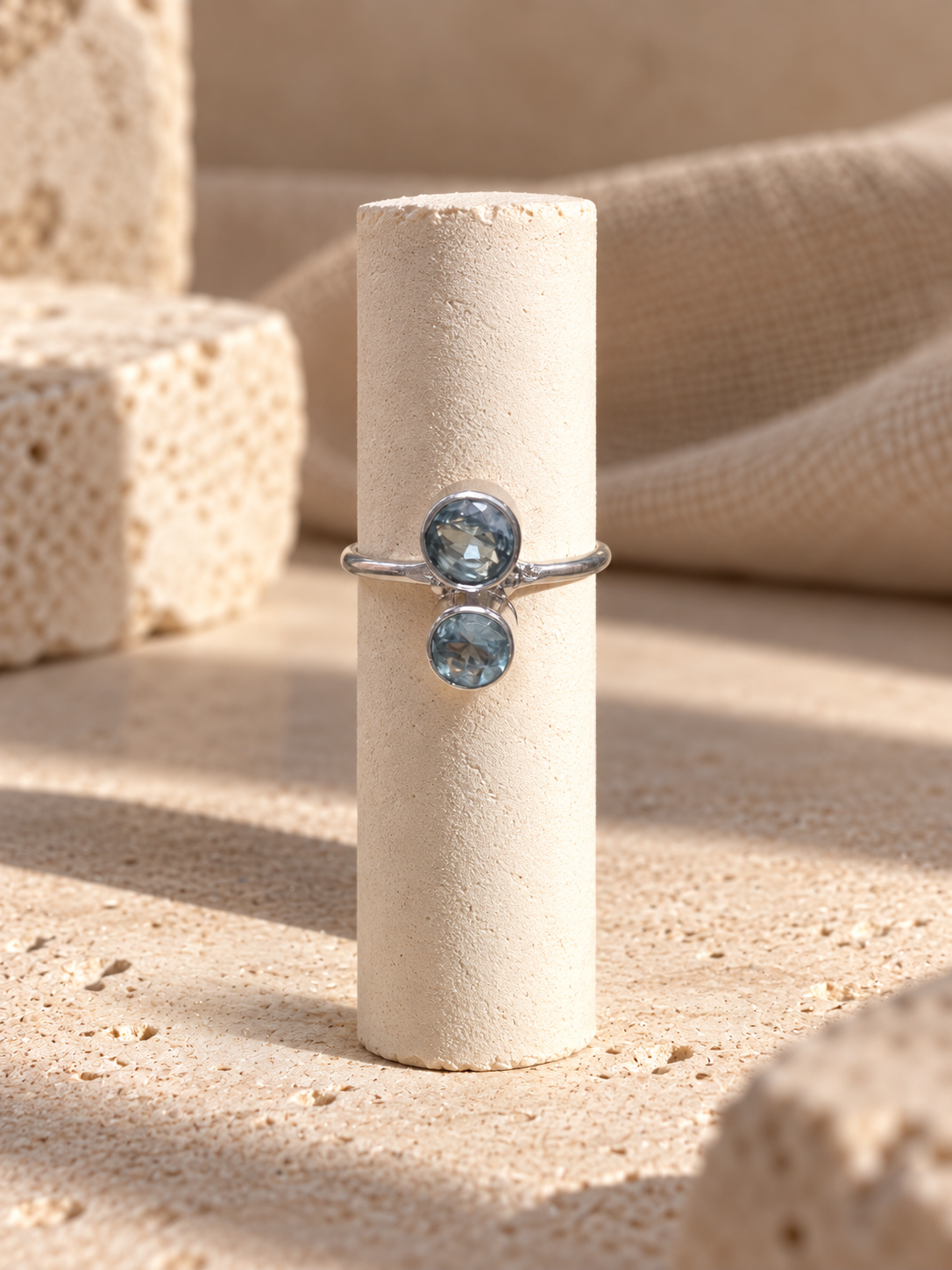 Anello Doppio Topazio Blu