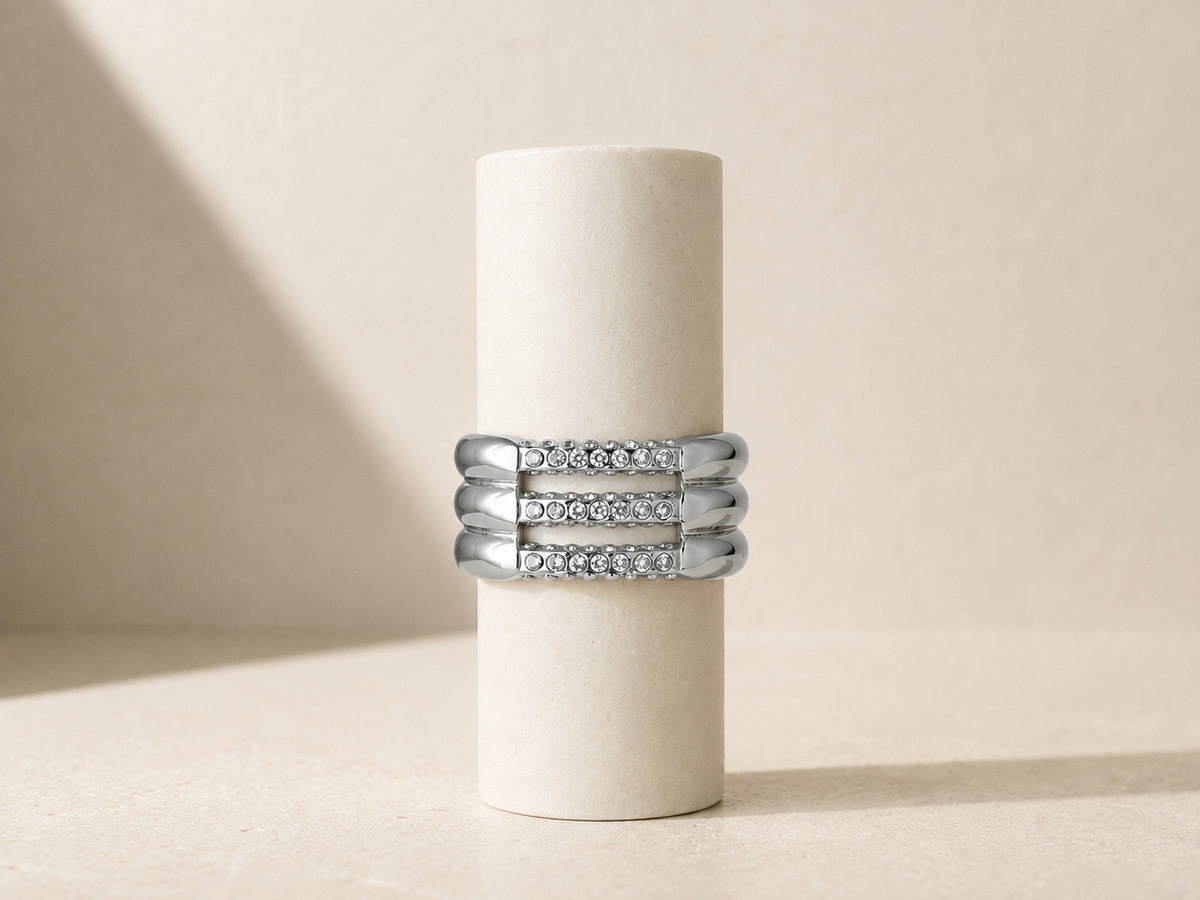 Anello Tre Fasce con Zirconi
