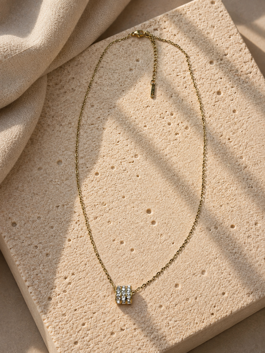 Collana Eira